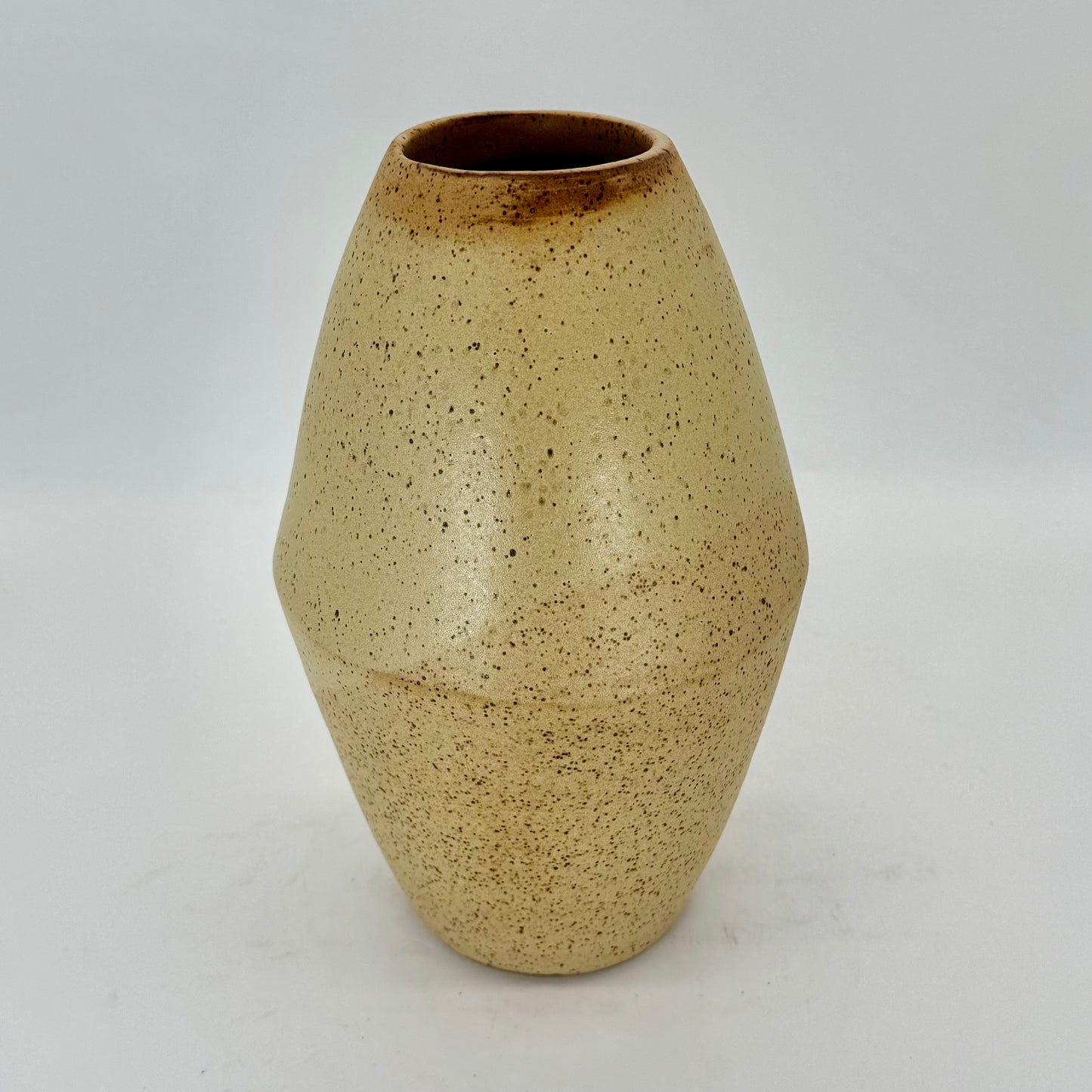 Diamond Vase in Farm Egg