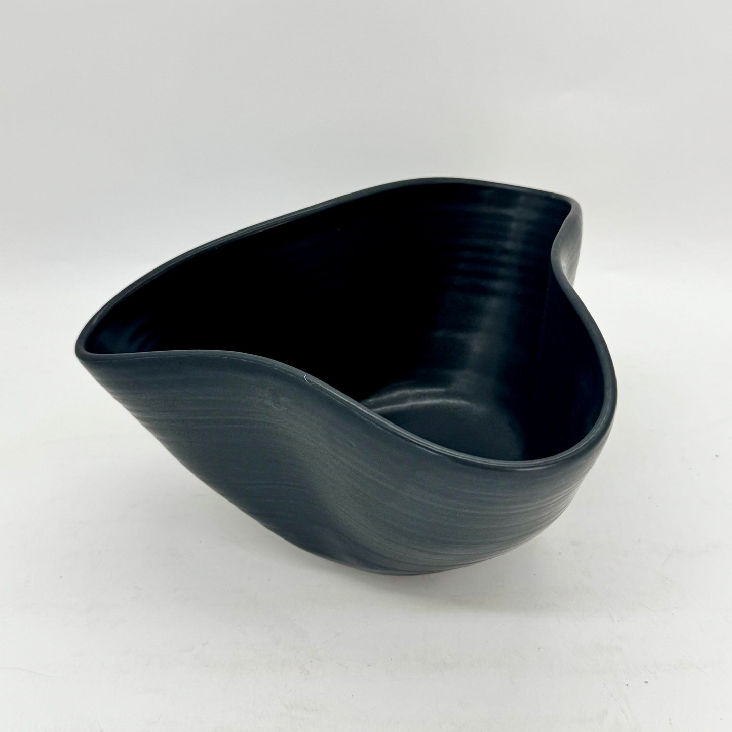Clam Shell Bowl