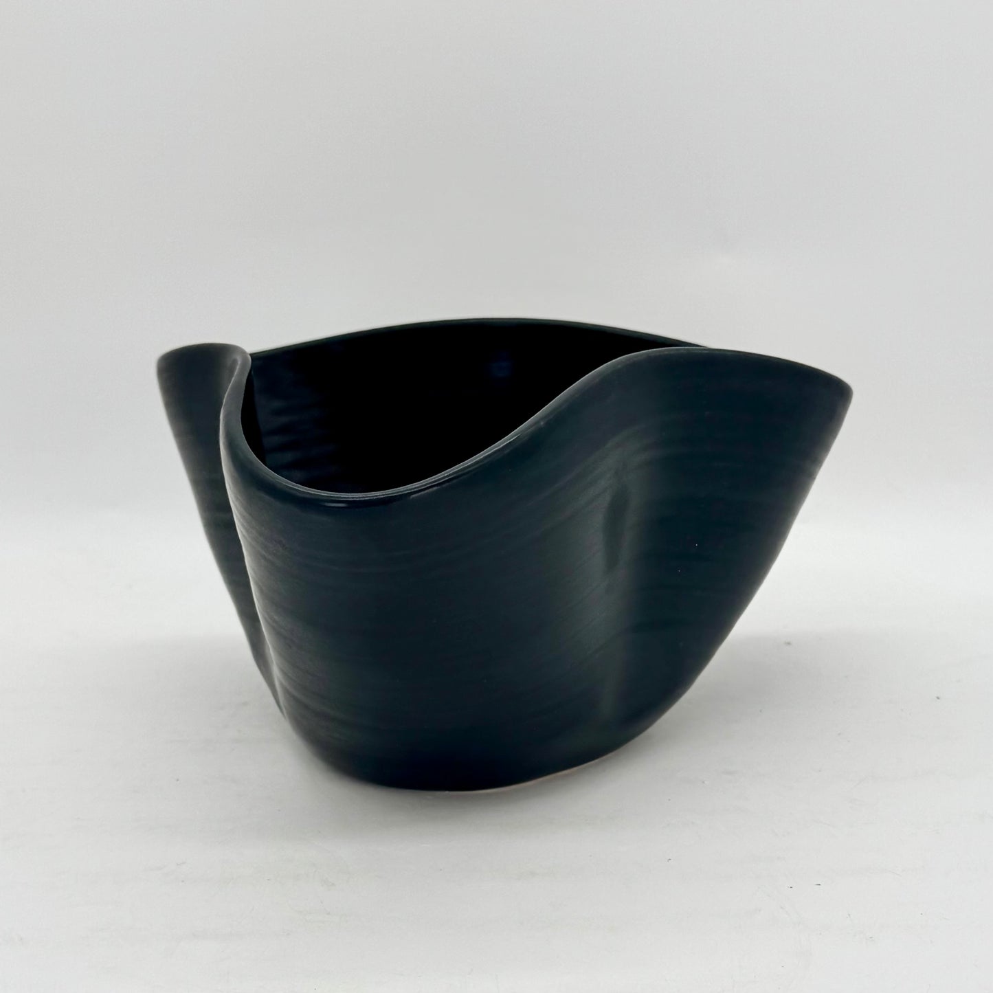 Clam Shell Bowl