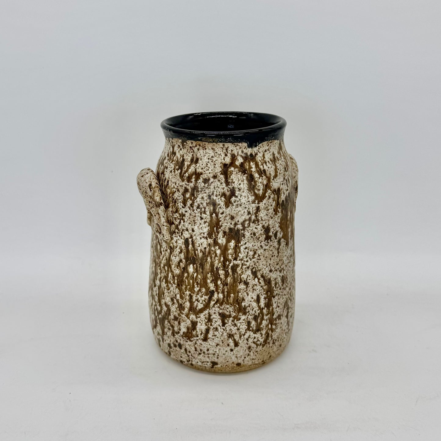 Crystallized Lug Vessel