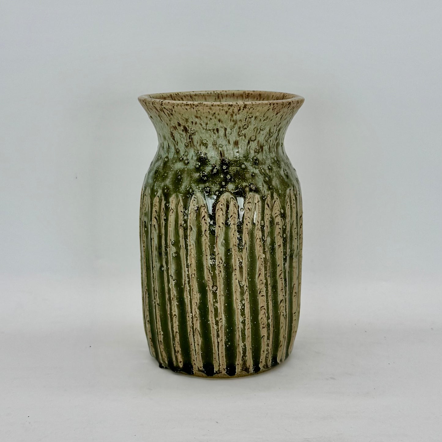 Fluted Seaweed Vase