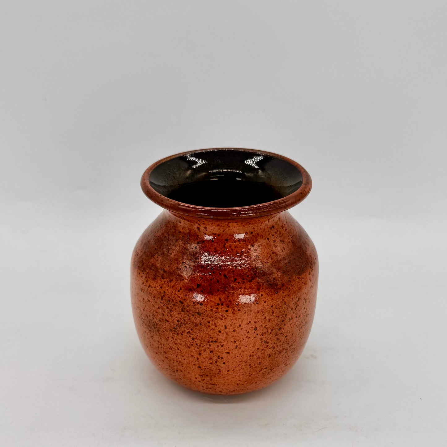 Sunrise Shino Vase Series