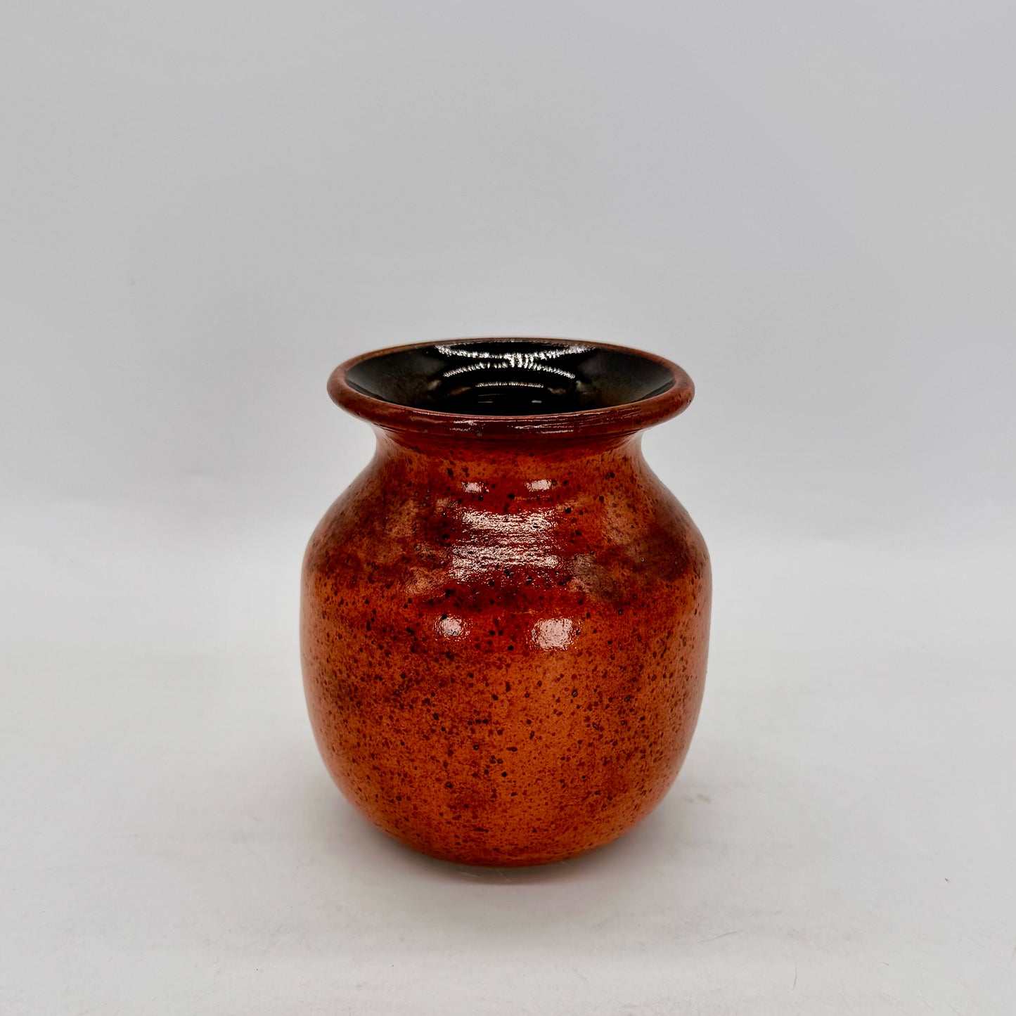 Sunrise Shino Vase Series