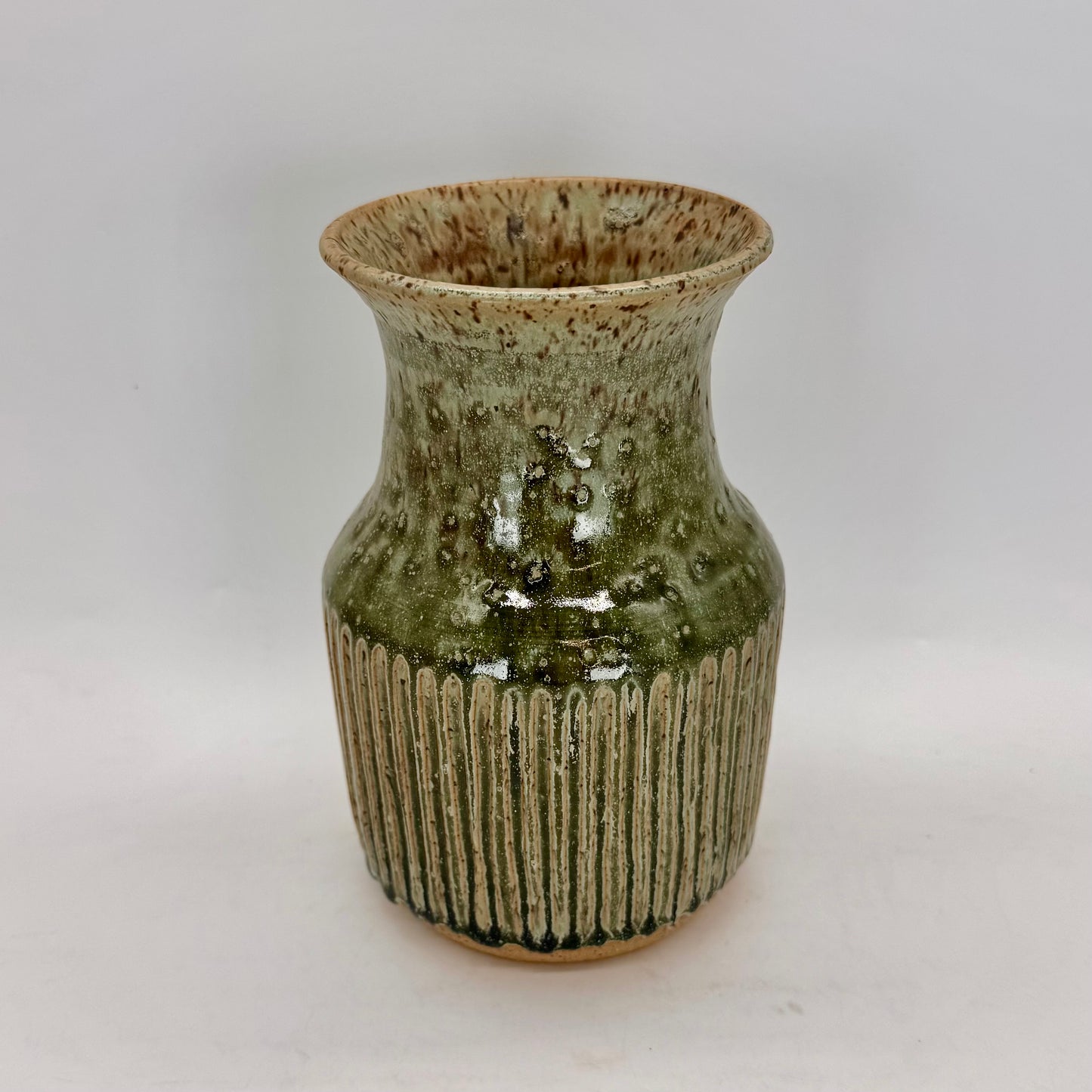 Fluted Seaweed Vase