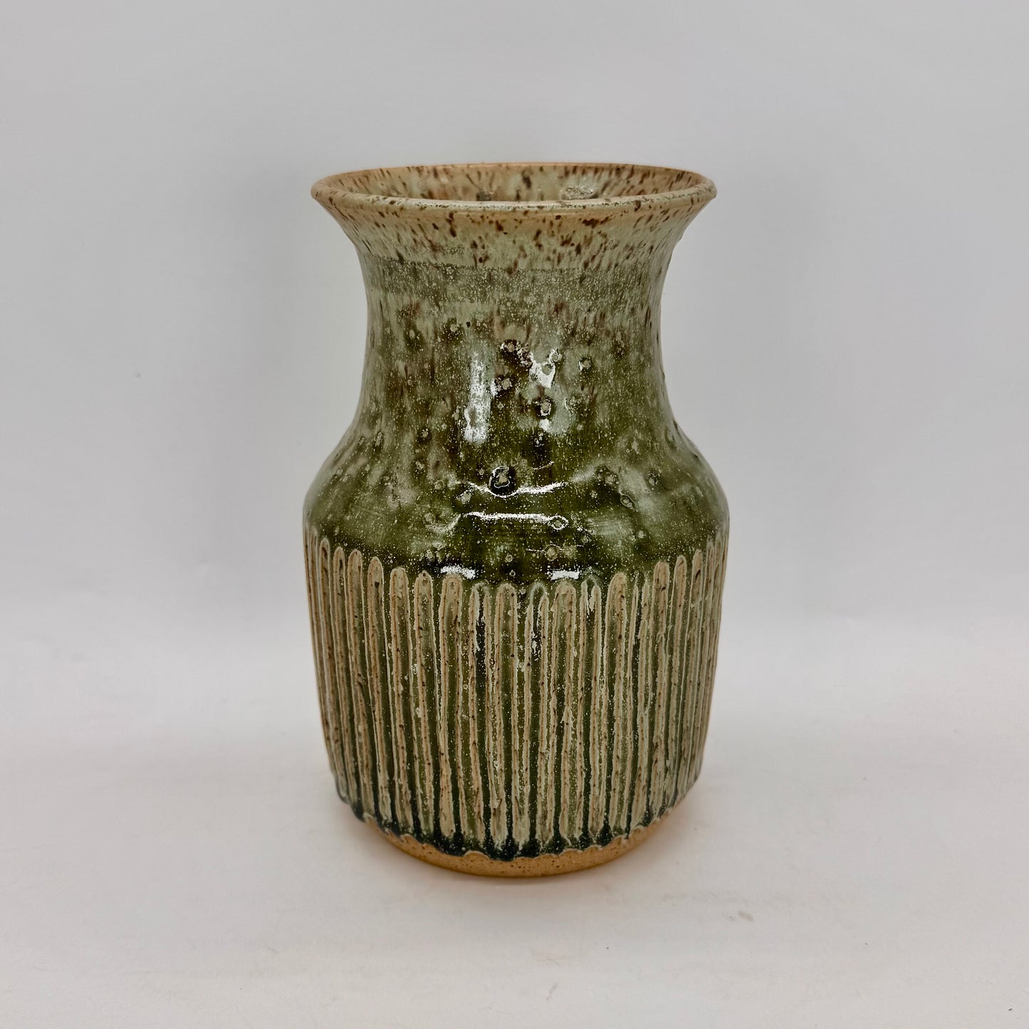 Fluted Seaweed Vase